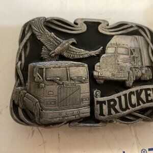 Trucker buckle